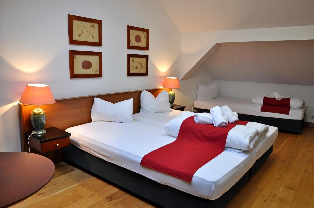 Hotel U Bileho Kone Loket Dış mekan fotoğraf