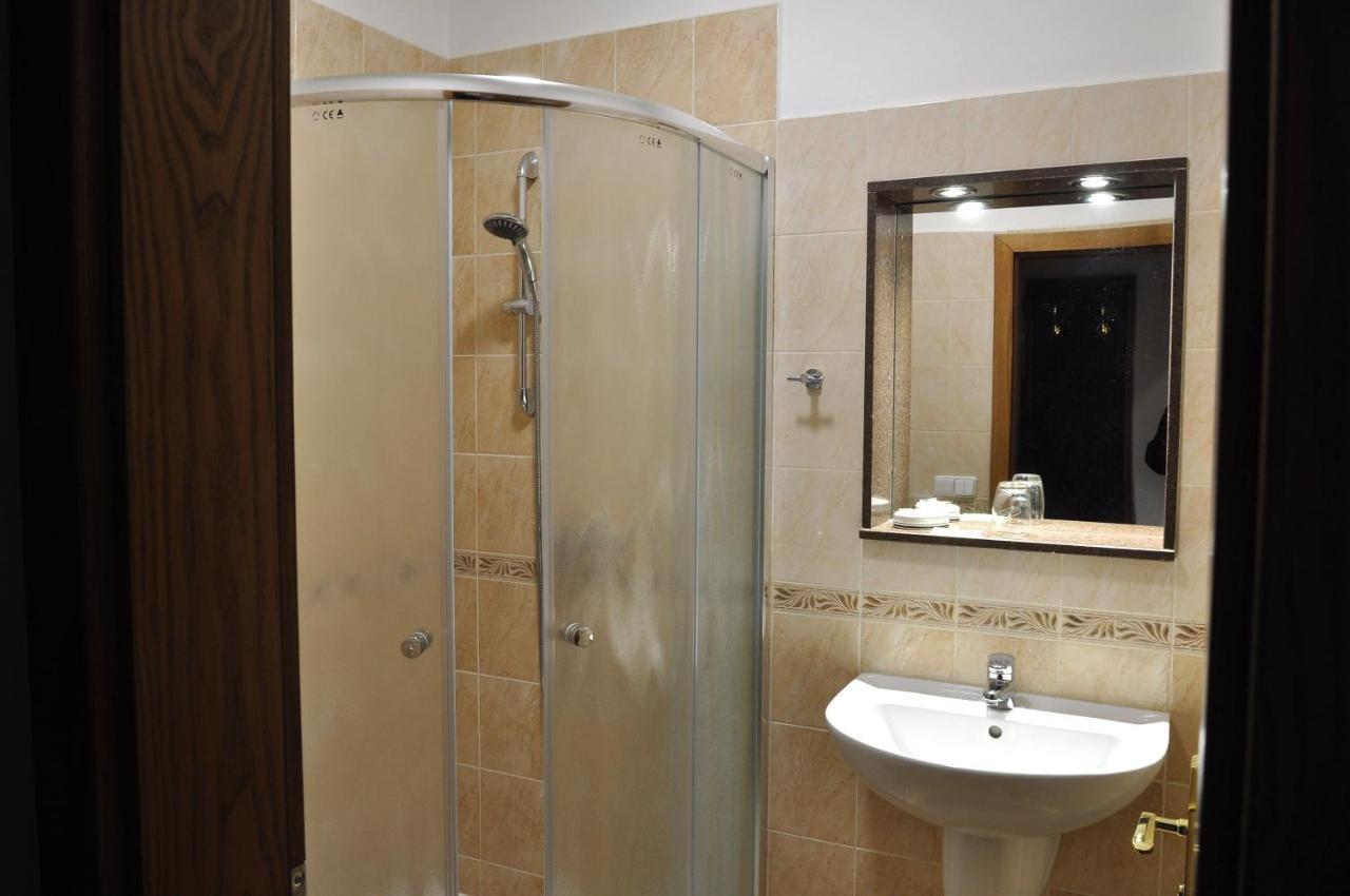 Hotel U Bileho Kone Loket Dış mekan fotoğraf