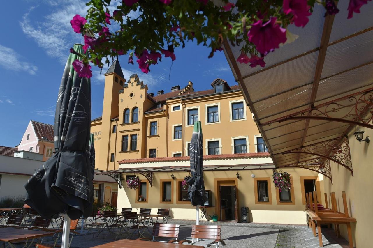 Hotel U Bileho Kone Loket Dış mekan fotoğraf